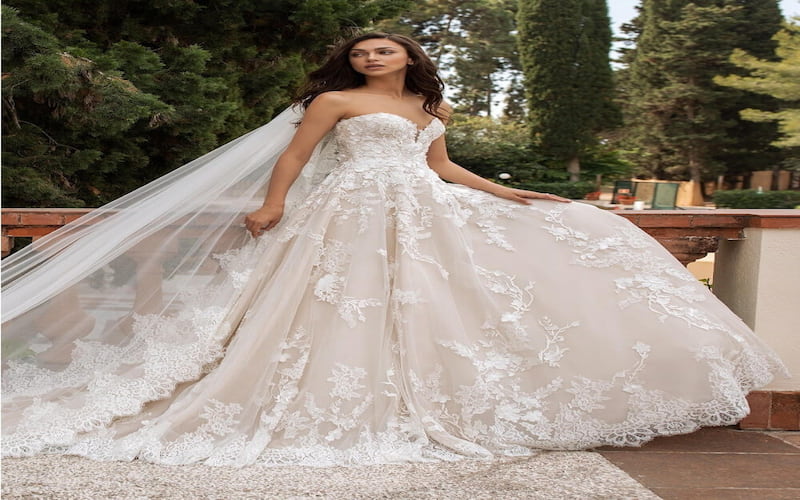 Gợi ý 20 mẫu váy cưới cho người lùn thấp trở thành cô dâu xinh đẹp