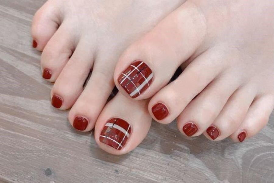 Mẫu nail chân đẹp đơn giản nhẹ nhàng được yêu thích nhất