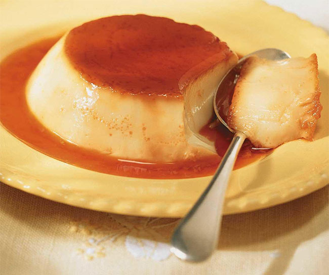 So sánh giữa pudding và bánh flan