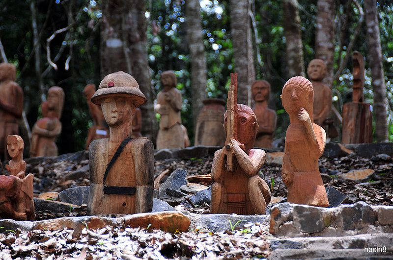 10 Vườn tượng gỗ Măng Đen