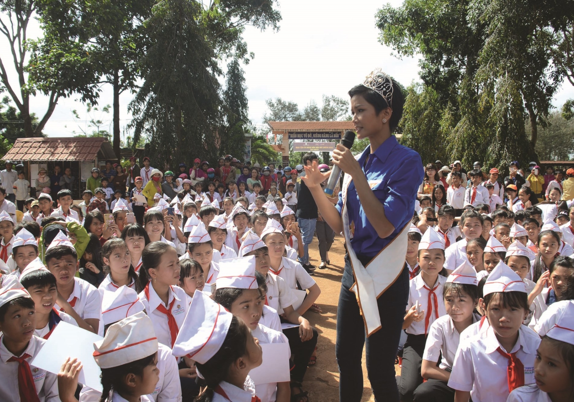 thân thiện cởi mở